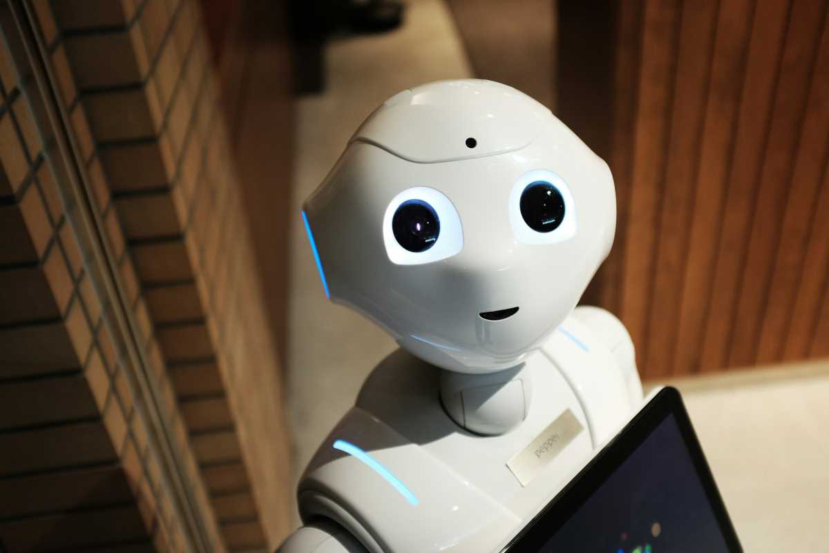 How Small Businesses Can Capitalize on AI-Driven Market Trends
